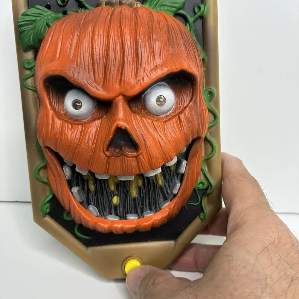 1996 Toy State Halloween Pumpkin Talking Animated Door Bell Prop w/ Sound Works